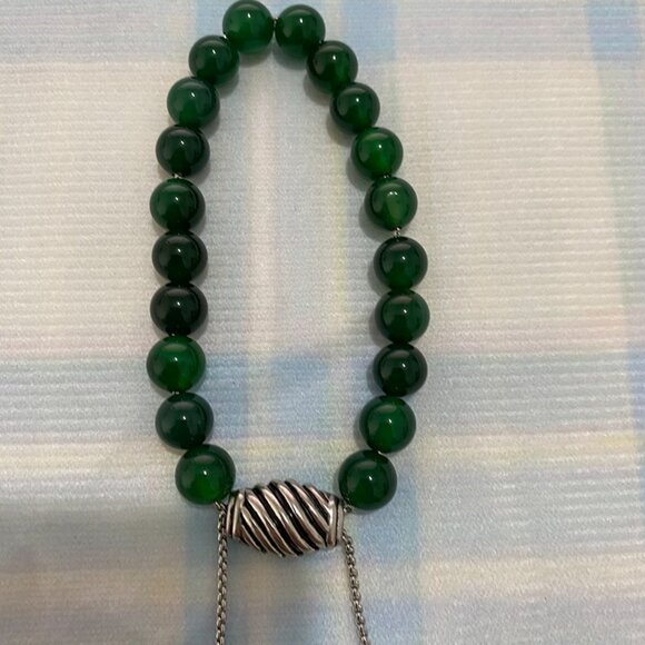 Dark Green Beads Strung Into An Oval Plaque With A Silver Chain Star BraceletDa - Picture 4 of 5